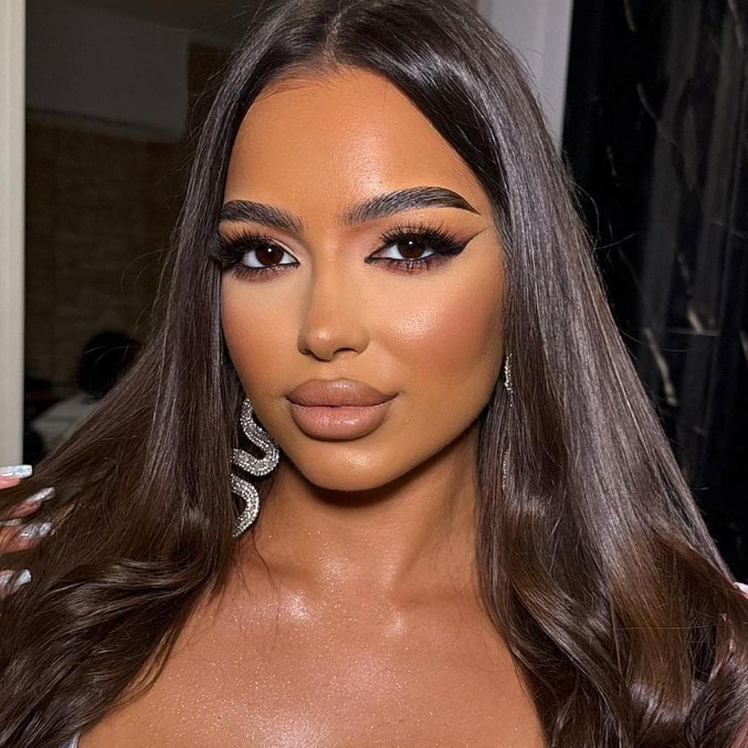 Virginia și Janis, vacanță romantică în Ibiza. Schimbarea de look a Virginiei a atras atenția fanilor