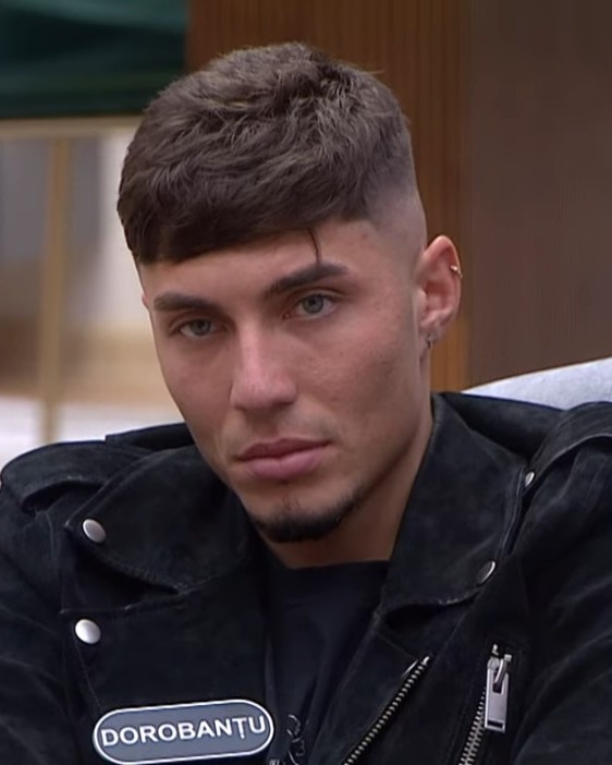 Dorobanțu de la „Casa iubirii”, apariție surprinzătoare alături de un copil. Reacția fanilor și gluma făcută de Ahmed