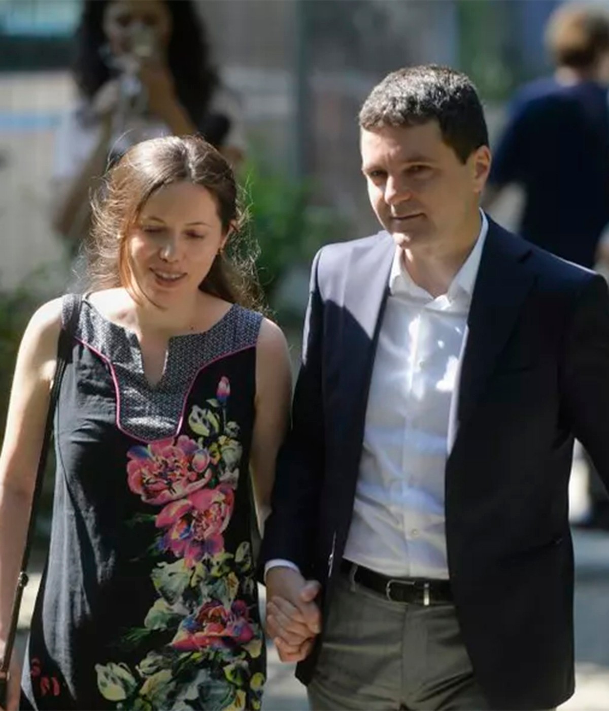 Cum s-a schimbat viata cuplului Nicusor si Mirabela, de cand el a devenit presedinte. “Prima doamna” a trecut prin mari greutati cand au aparut regulile stricte in viata lor.