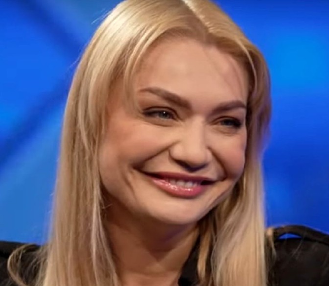 Moment special pentru Cristina Cioran. Actrița și-a botezat fiul, însă Alex Dobrescu nu a fost prezent