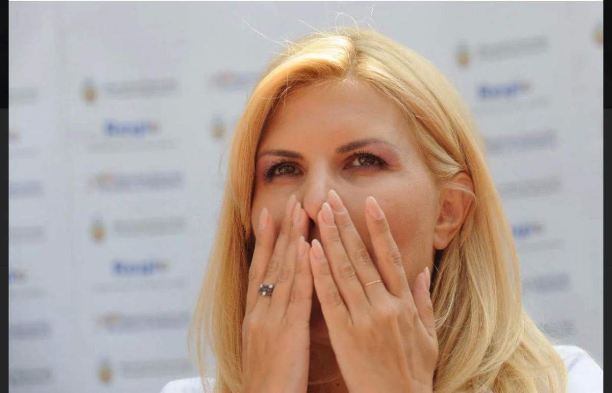 Elena Udrea, alături de fiica ei în prima zi de școală: „Un moment pe care l-am așteptat de trei ani”