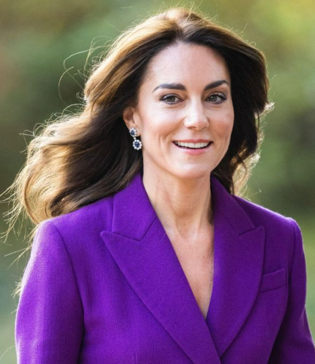 Kate Middleton revine în atenția publicului cu un nou look la început de toamnă
