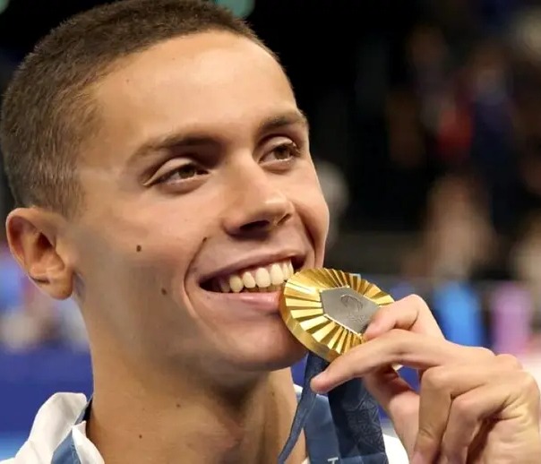Studiile lui David Popovici și drumul spre performanță. Cum muncește campionul de 20 de ani de la o vârstă fragedă