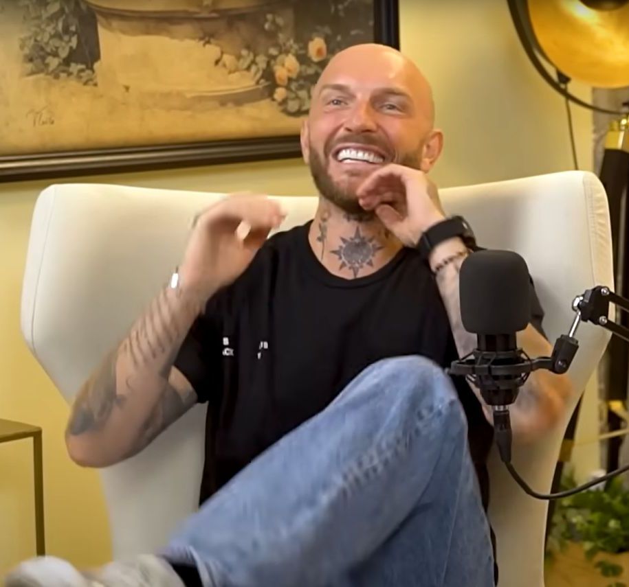 Cătălin Bordea, despre viață, terapie și prietenia cu „babele”: „Îmi place să fie cunoscute, că-s caterincă”