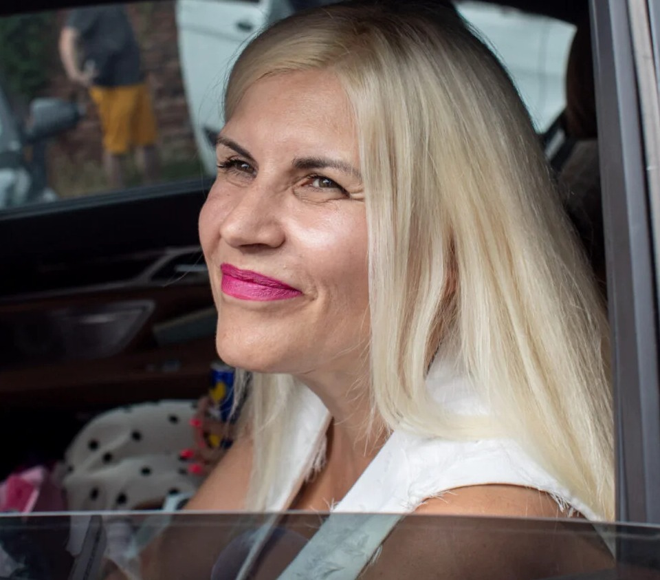 Educația Evei, prioritatea Elenei Udrea. Suma impresionantă pe care o achită în fiecare an