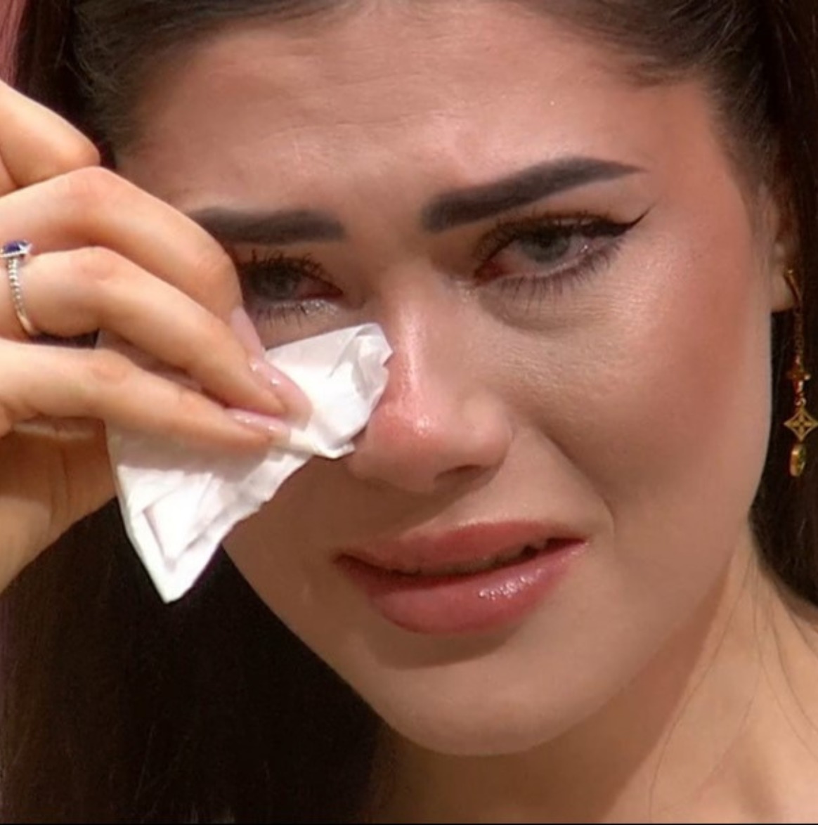 Lia și Robert, despărțiți înainte de a forma un cuplu oficial. Concurenta de la „Casa iubirii”, copleșită de emoții