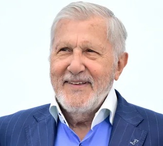 Ilie Năstase și familia lui numeroasă. Fiica cea mare este mai în vârstă decât actuala soție, Ioana