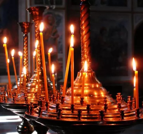 Pe ce dată sunt Moșii de toamnă în 2025