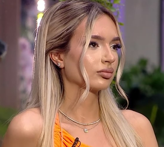 Naomi, în lacrimi după confruntarea cu Dorobanțu în Camera Roșie. Concurenta de la Casa Iubirii a cedat nervos și nici nu a reușit să asculte explicațiile colegului său