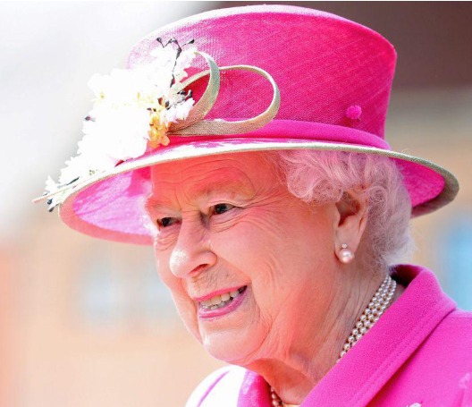 Rețeta preferată a Reginei Elisabeta a II-a. Ingredientele surpriză care transformau o simplă omletă într-un mic dejun regal