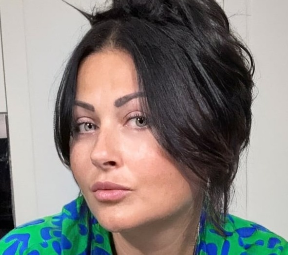 Rețeta Gabrielei Cristea pentru vinete coapte la borcan. Care este detaliul care face diferența