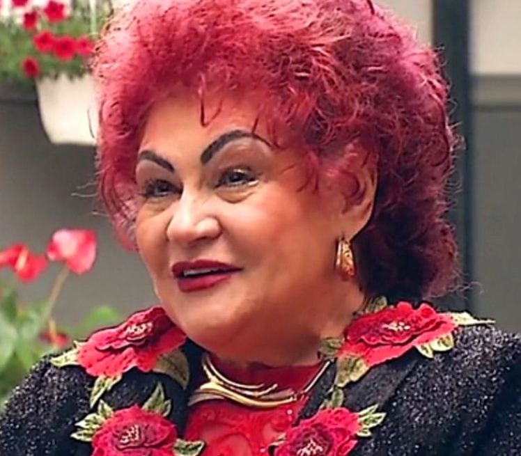 Elena Merișoreanu, regina aparițiilor spectaculoase. Vedeta a investit sume impresionante în garderobă
