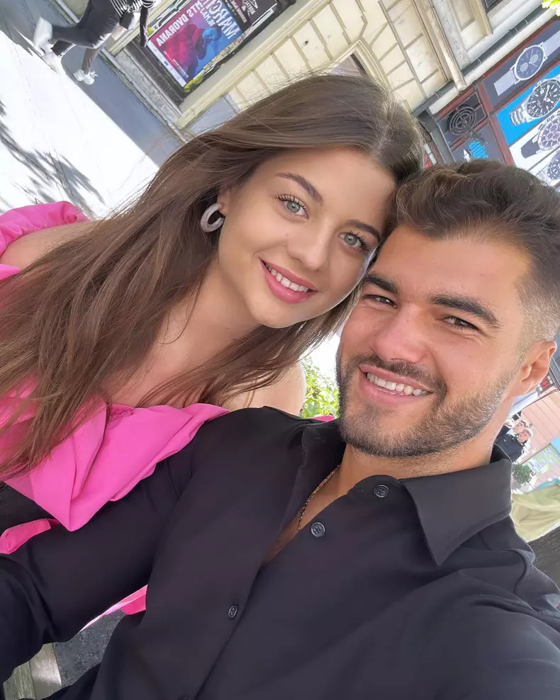 Iancu Sterp și Denisa Coțolan, escapadă la Timișoara înainte de venirea pe lume a copilului