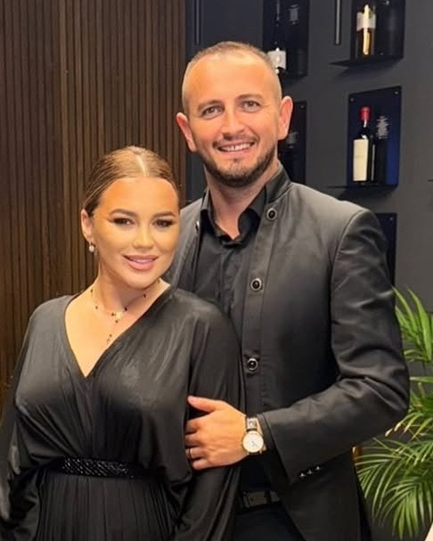 Singurul regret al soțului lui Carmen de la Sălciua. Ce mesaj emoționant i-a scris Marian Corcheș artistei de ziua ei