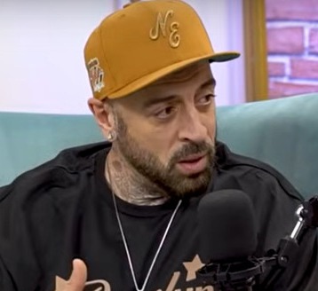 CRBL recunoaște că își simte fiica tot mai distantă. Alessia refuză să accepte noul drum ales de tatăl ei