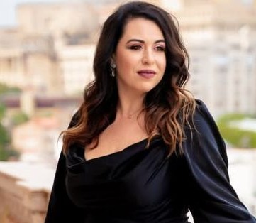 Când Predealul e mai scump decât Riviera Franceză… Oana Roman s-a răzgândit rapid și și-a făcut bagajele pentru Cannes