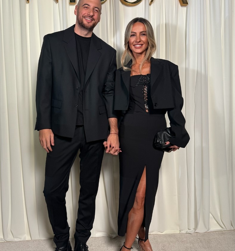 Flavia Mihășan și Andrei Ciobanu formează cel mai nou cuplu din showbiz. Diferența de vârstă dintre ei i-a surprins pe toți