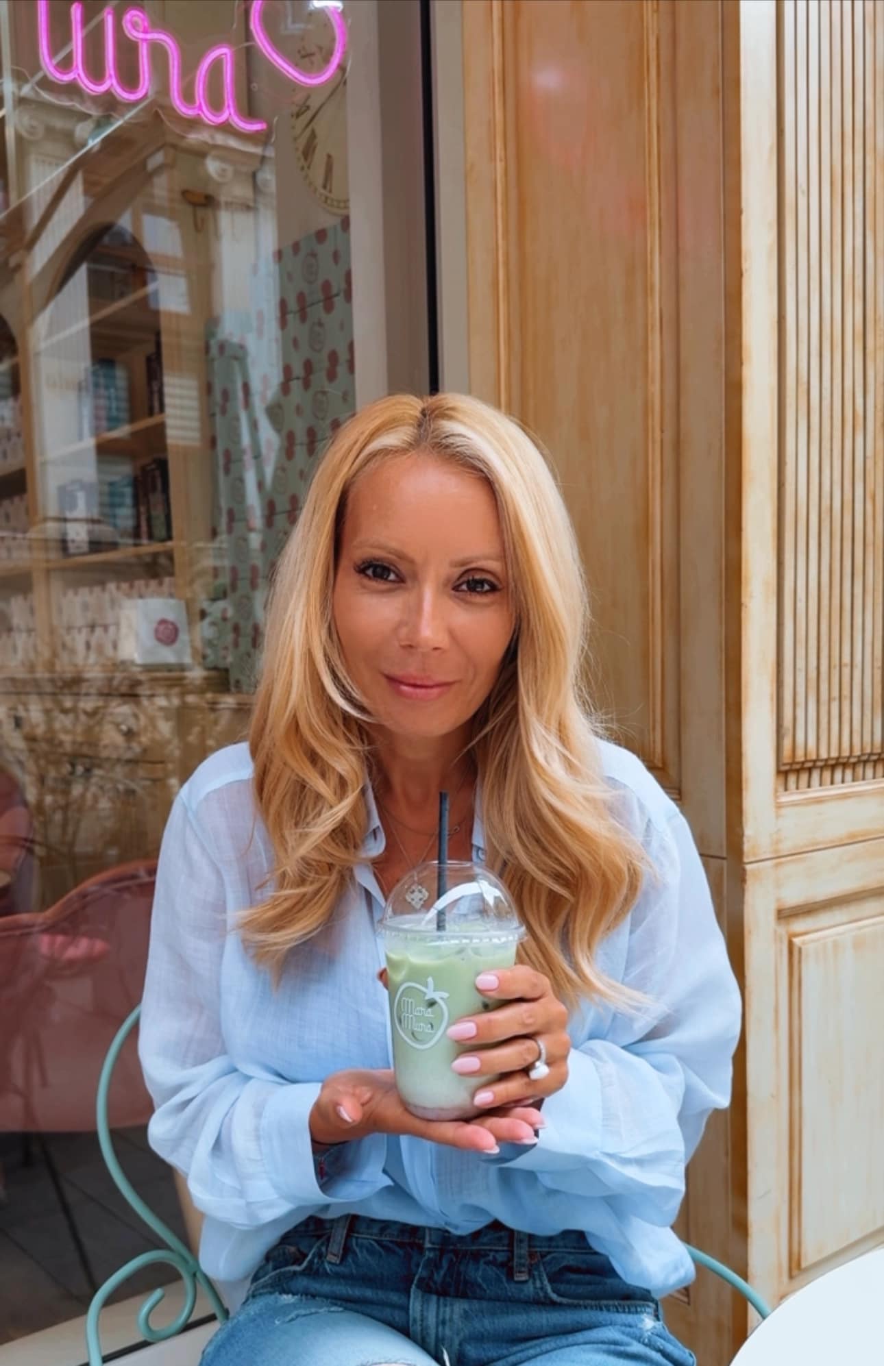 Daciana Sârbu , cum și-a transformat pasiunea pentru dulciuri într-un brand apreciat