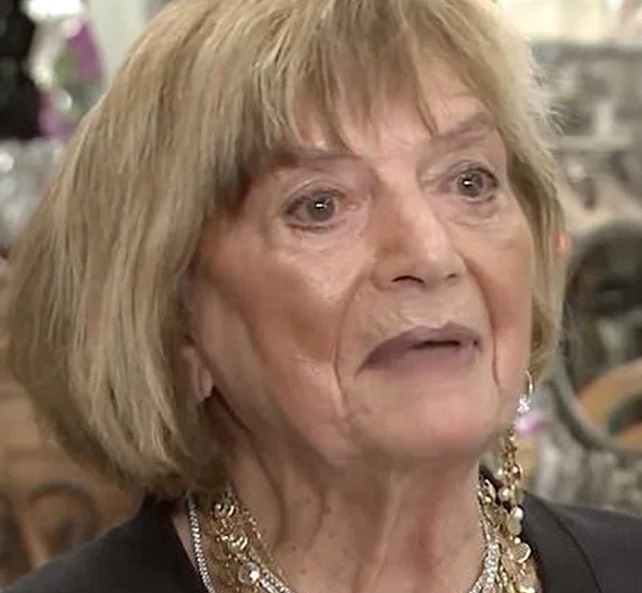 Ann Angeletti, 101 ani și încă activă la serviciu: lecția incredibilă de viață a unei femei care sfidează timpul