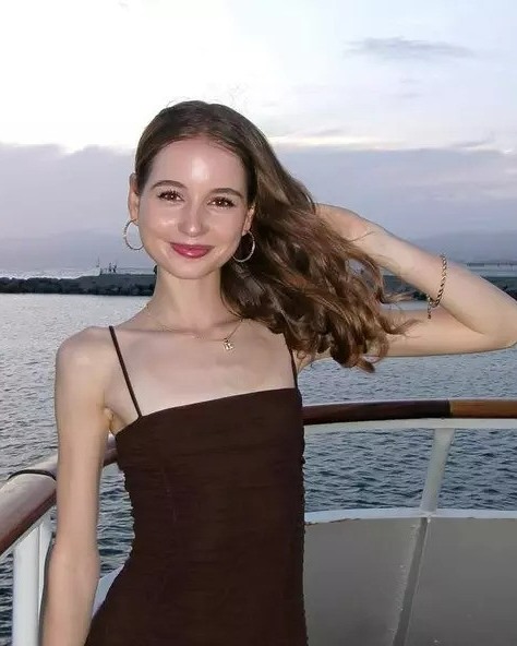 Irina Columbeanu și Andreea Bostănică, revedere surpriză în Dubai