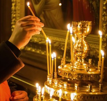 Calendar ortodox 15 octombrie 2025. La mulți ani, tuturor celor care își sărbătoresc onomastica în această zi sfântă! Rugăciunea specială care se rostește pentru îndepărtarea necazurilor și aducerea liniștii sufletești