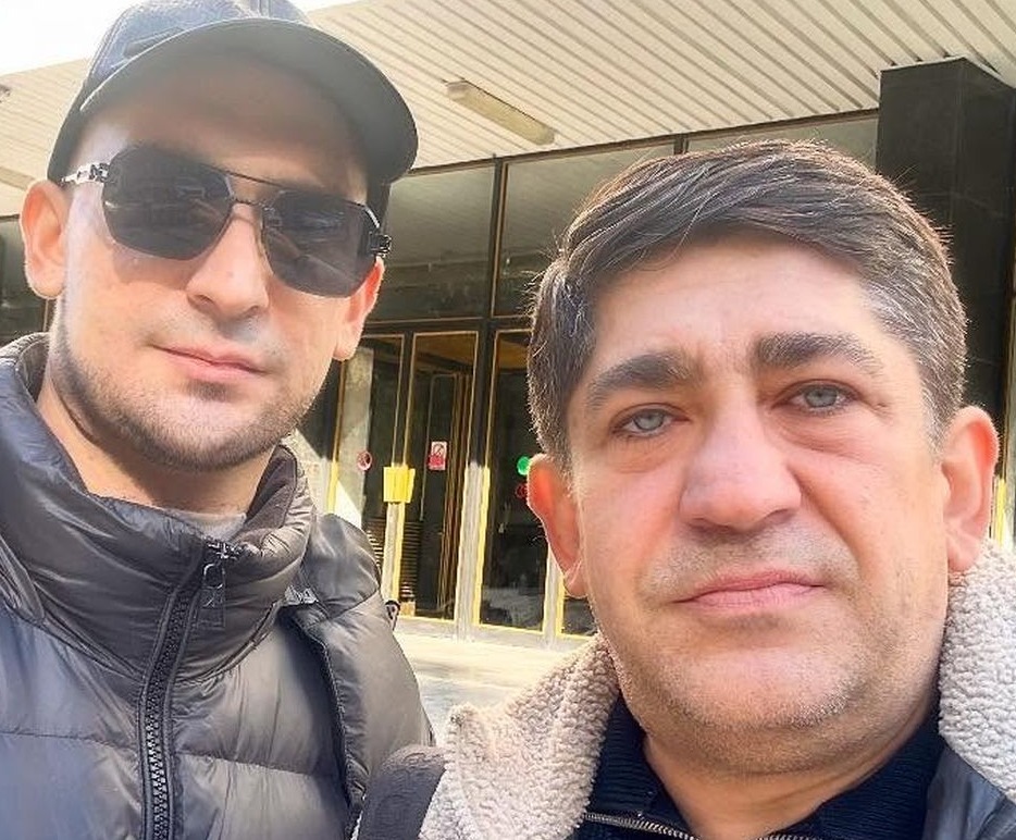 Viața învinge! Corneliu și Cristi Botgros, împreună din nou, într-o fotografie plină de lumină