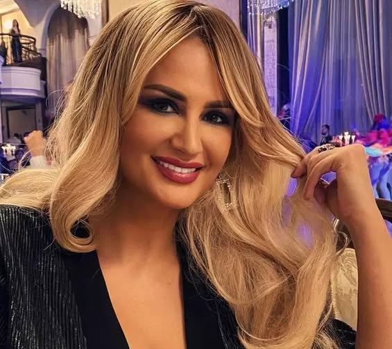 Julia Chelaru, reflecții despre maturitate, iubire și echilibru personal: „Nu am nevoie de cineva ca să fiu fericită, dar dacă iubesc, o fac sincer”