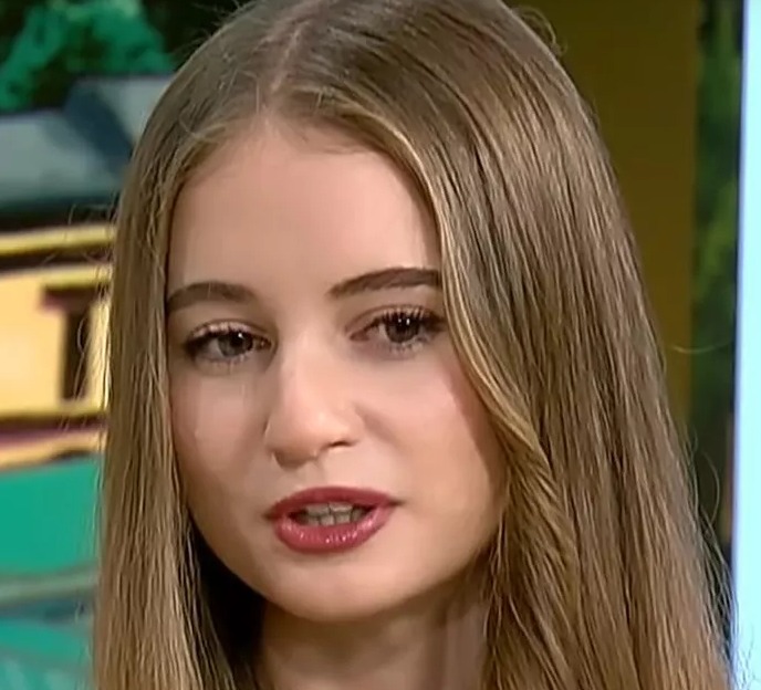 Răspunsul Irinei Columbeanu după valul de critici primite. Tânăra le răspunde celor care o acuză că nu își ajută tatăl