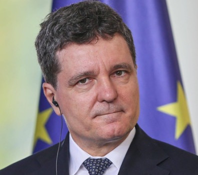 Nicușor Dan, huiduit la Iași. Reacția surprinzătoare a președintelui României în fața mulțimii care îl fluiera