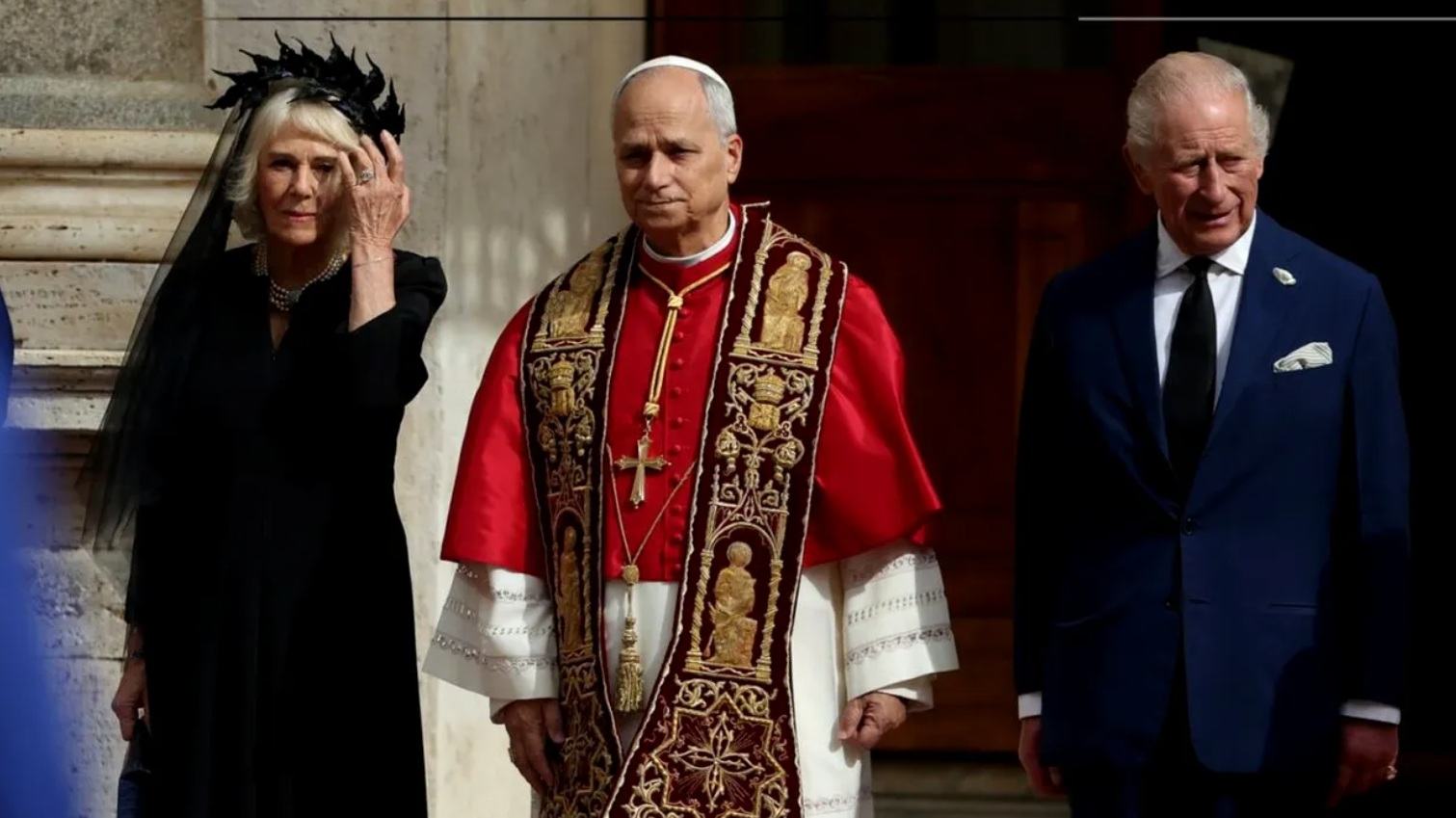 Motivul REAL pentru care Regina Camilla s-a îmbrăcat în negru la întâlnirea cu Papa Leon al XIV-lea