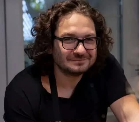 Florin Dumitrescu, despre începuturile sale și o lecție de neuitat: „Greșelile te formează”