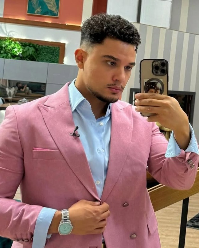 Andrei și Alexandrina, din nou împreună după eliminarea din „Casa Iubirii”. Cei doi au plecat într-o scurtă vacanță