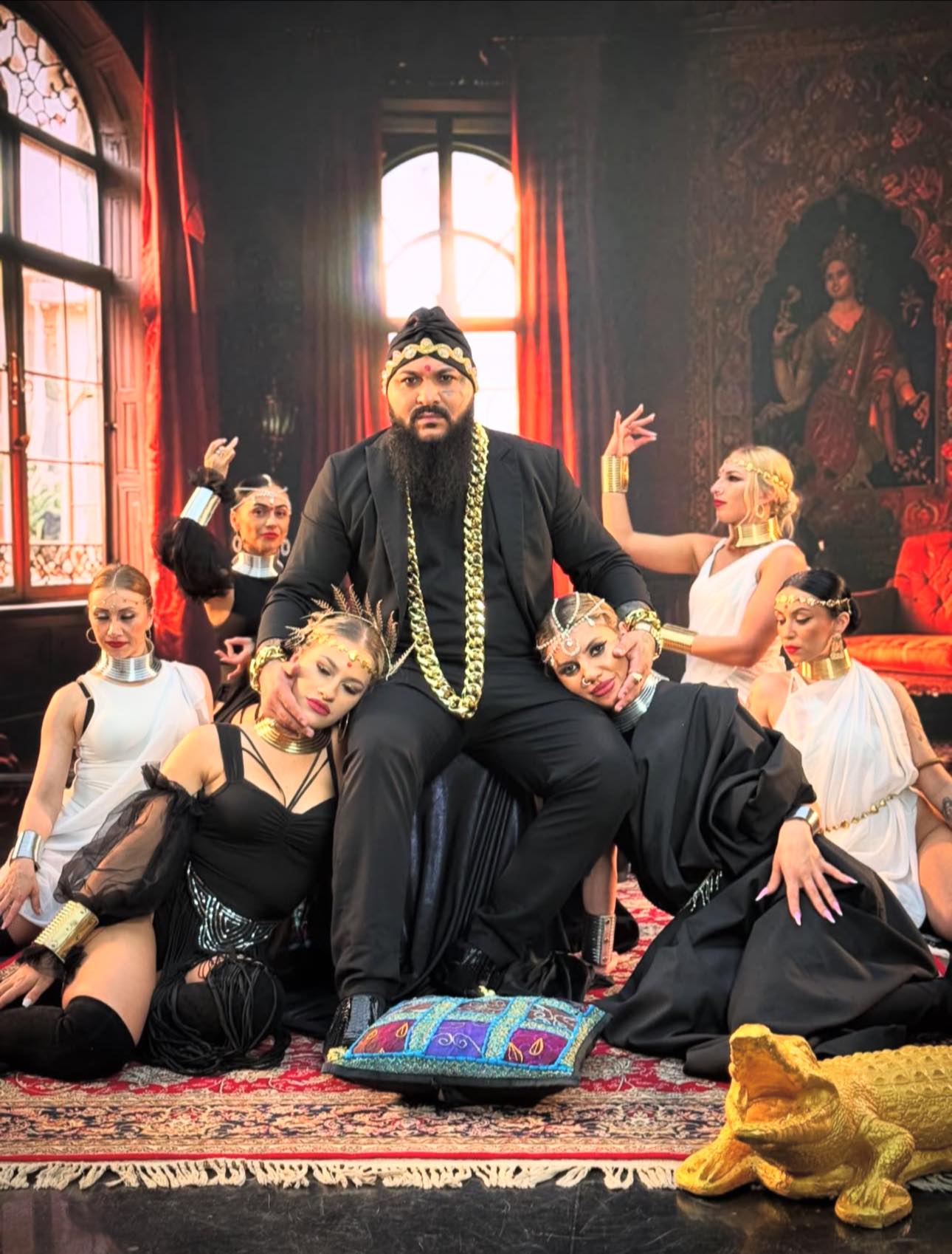 Veniturile lui Dani Mocanu au crescut spectaculos după condamnare. Ce sume încasează artistul din mediul online