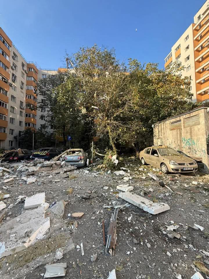 Locatarii din Rahova, în continuare fără acces la locuințe și utilități, la trei săptămâni de la explozie