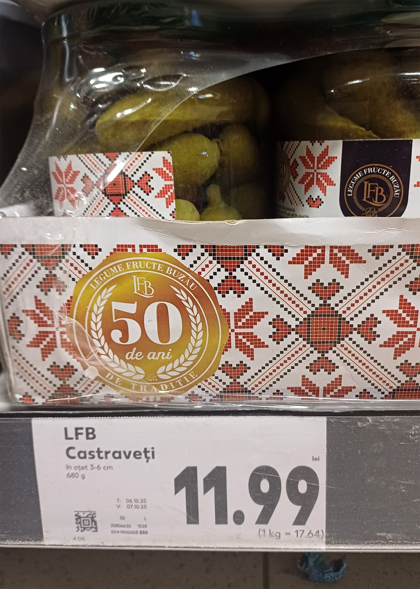 Din ce țară provin, de fapt, castraveții murați „din Buzău” vânduți în supermarketurile românești? Clienții au rămas fără cuvinte când au aflat adevărul