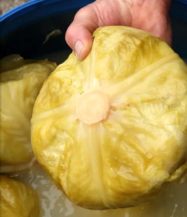 Cum să obții o zeamă de varză limpede și gustoasă – greșeli frecvente și soluții simple