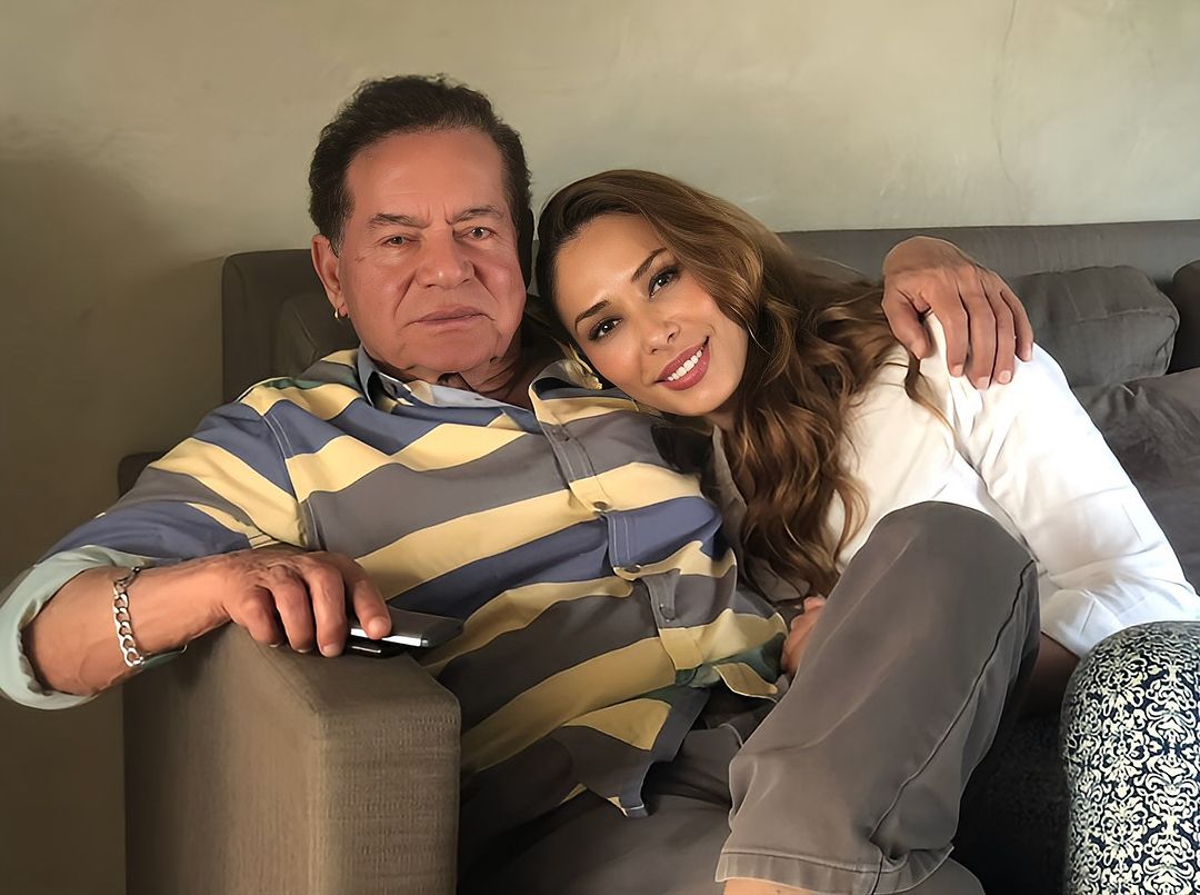 Iulia Vântur, topită de afecțiune pentru tatăl lui Salman Khan: „Te iubesc! Ești persoana mea favorită!”