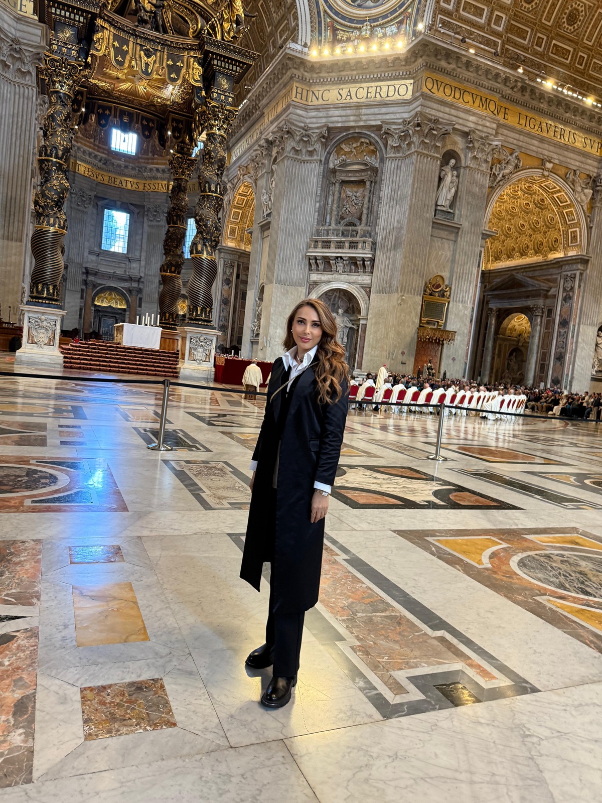 Moment istoric pentru Iulia Vântur, în relatările presei: artista a cântat colinde românești la Vatican și a fost distinsă cu titlul „Magister of Arts – Honoris Causa”