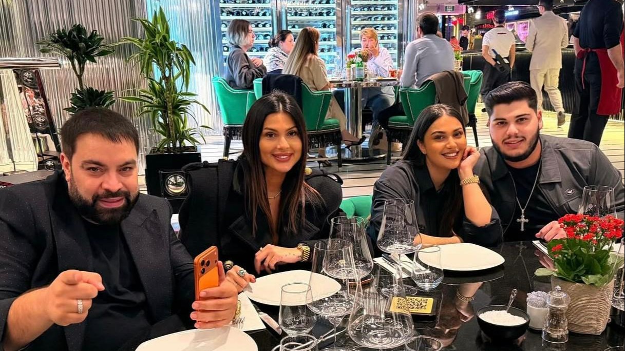 Florin Salam și Roxana Dobre, din nou părinți: „Vine un nou membru în familie”