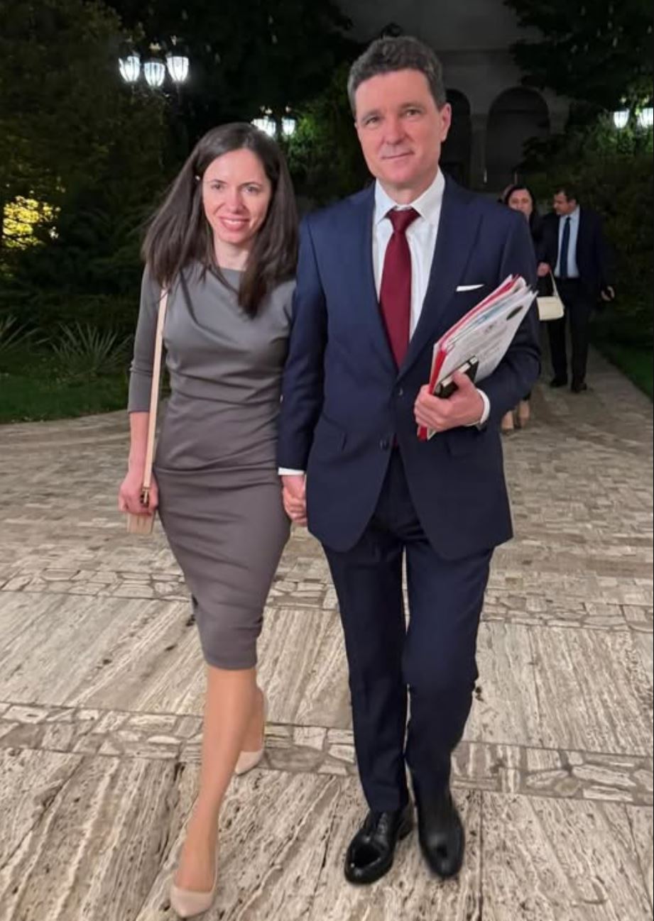 Transformare elegantă: cum a evoluat imaginea Primei Doamne de-a lungul anilor