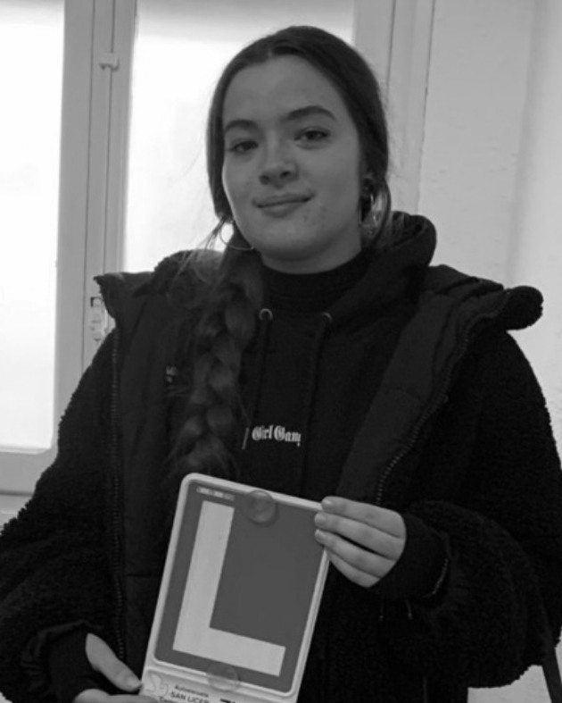 Ea este Violeta, tânăra de 20 de ani care și-a pierdut viața în mod neașteptat. Familia și apropiații sunt devastați