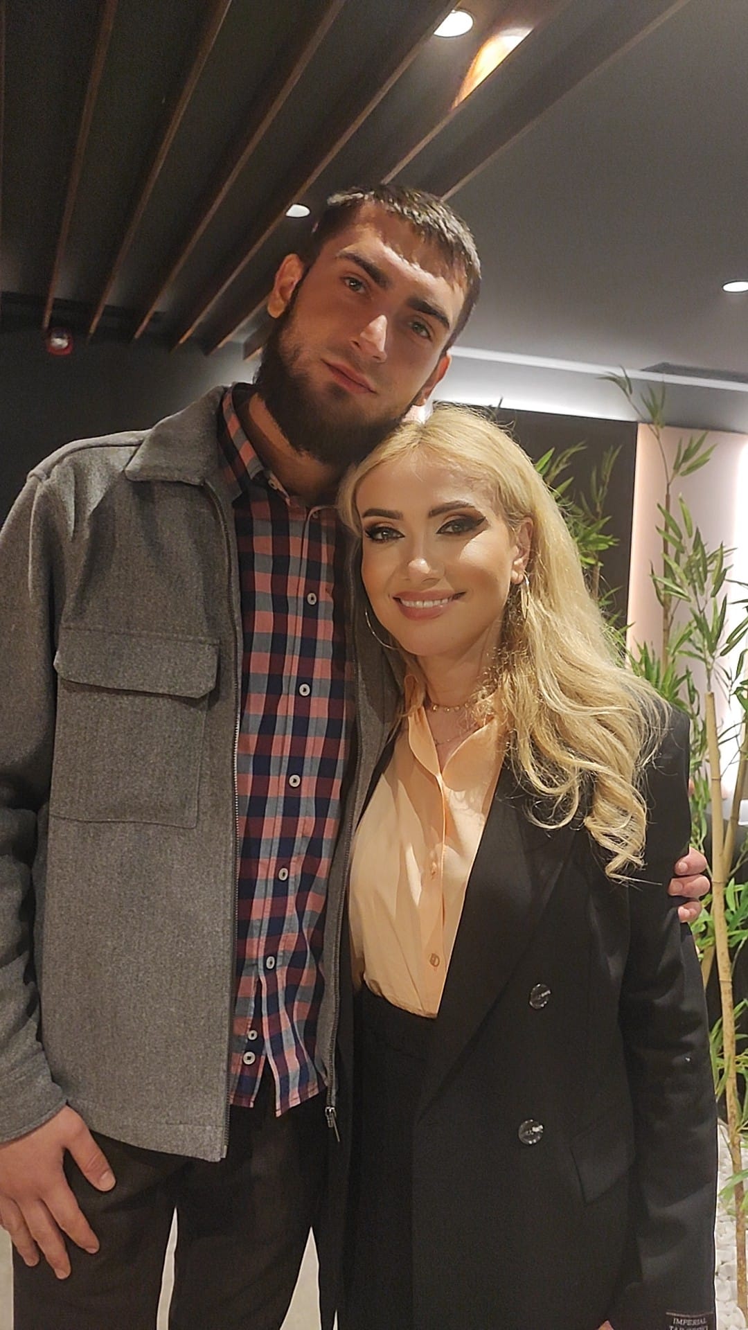 Adriana Ochișanu, mesaj de susținere pentru fiul ei, după acuzațiile aduse de familia Cuciuc