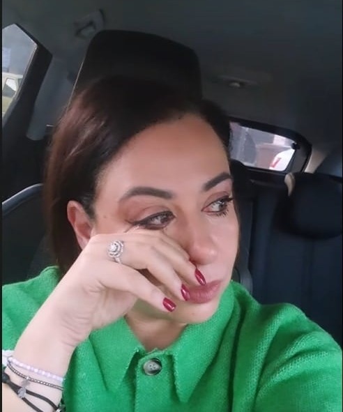 Oana Roman, la capătul puterilor: „Mă apasă teribil că nu am pe nimeni care să mă ajute”