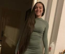 Ea este Violeta, tânăra care a murit la doar 20 de ani. Familia este zdrobită de durere: