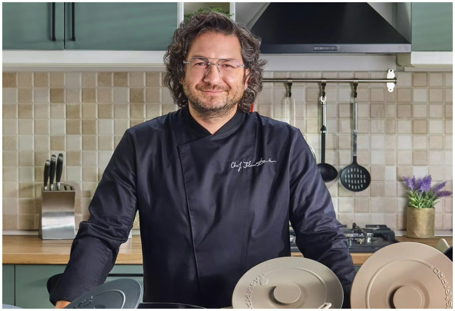 Răspunsul savuros al lui Florin Dumitrescu, după ce un internaut i-a recomandat să se inspire de la Chefi la cuțite, emisiunea pe care a jurizat-o în trecut