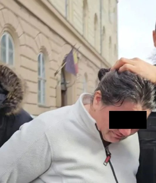 O femeie de 44 de ani din Timișoara a fost arestată după ce și-a atacat cu brutalitate propria fiică în vârstă de doar 10 ani: