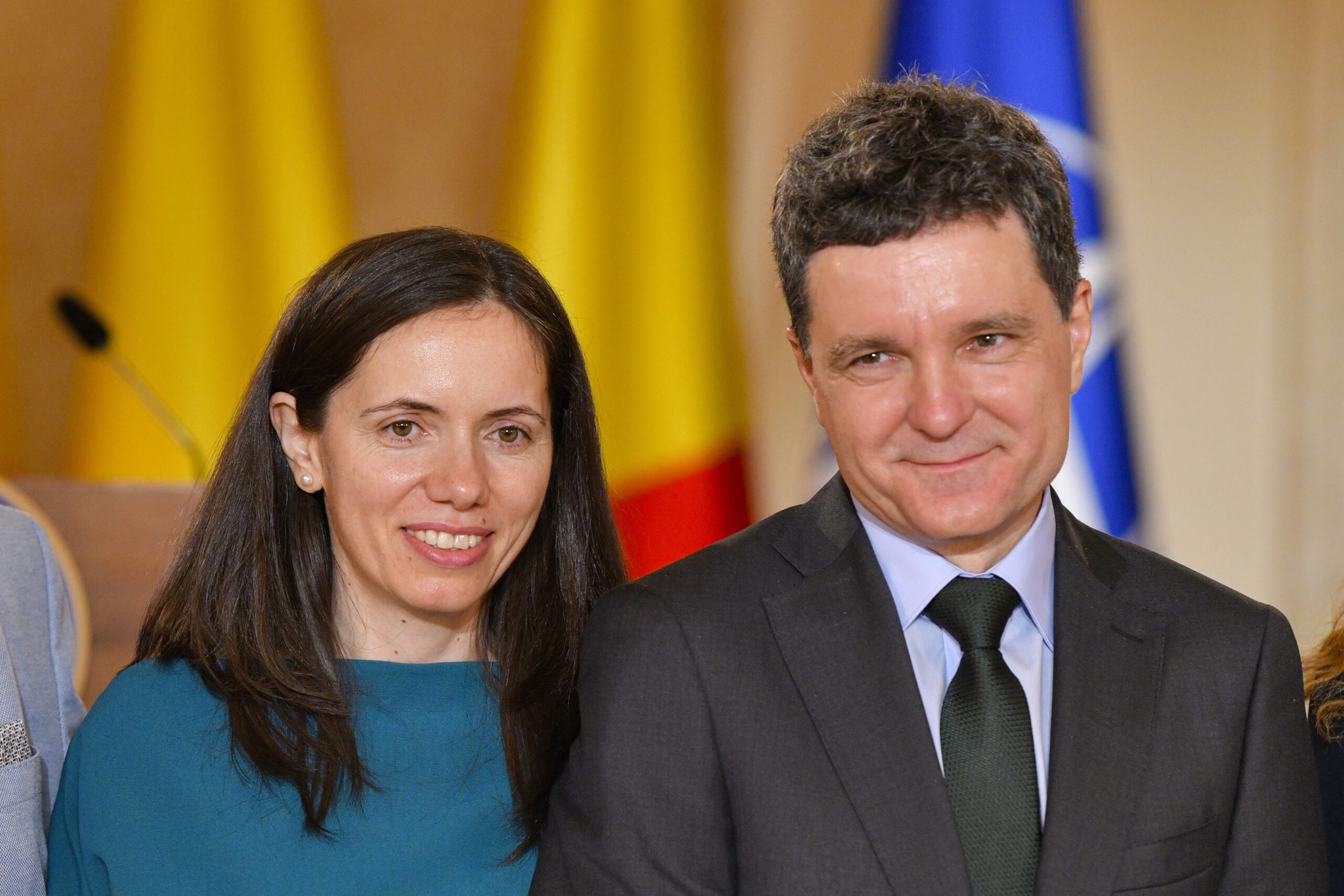 Mirabela Grădinaru, confesiuni rare despre începutul poveștii cu Nicușor Dan. Cum a decurs prima întâlnire și ce a cucerit-o cu adevărat: