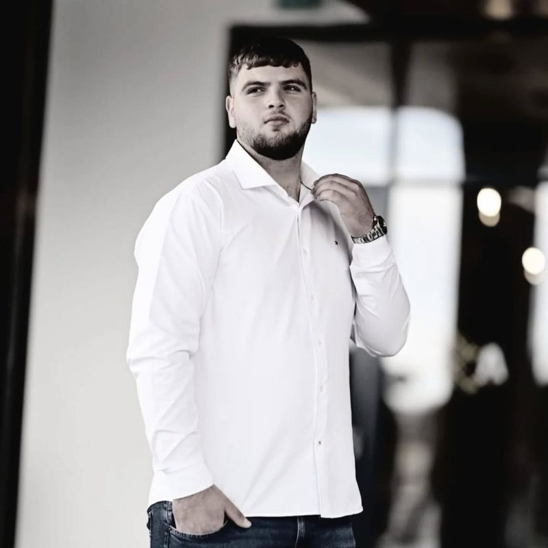 Vlăduț, un tânăr de doar 18 ani din Satu Mare, a fost găsit mort în casă. Ce s-a întâmplat cu două zile înainte: