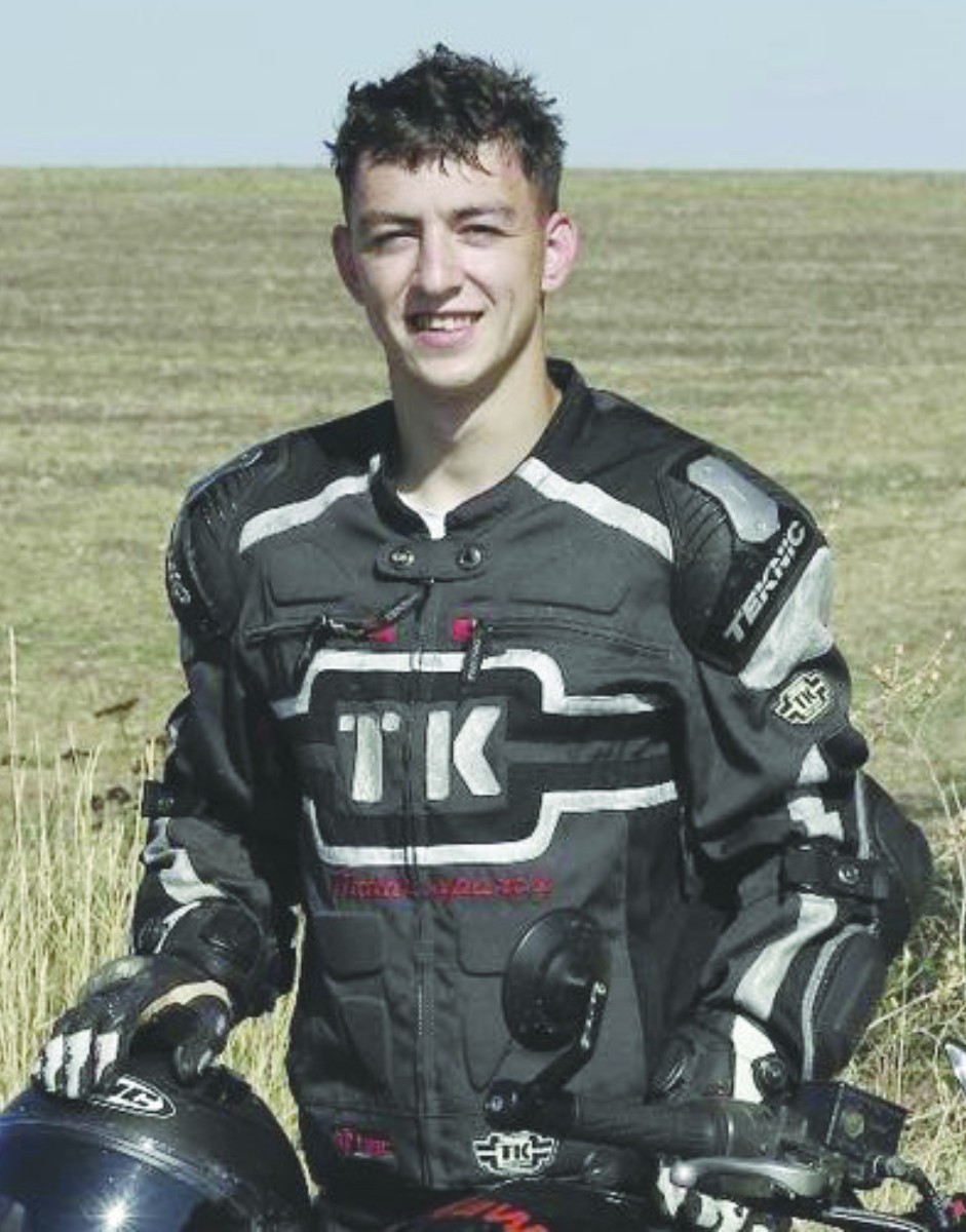 El este studentul care a murit subit în somn, lângă iubita sa: