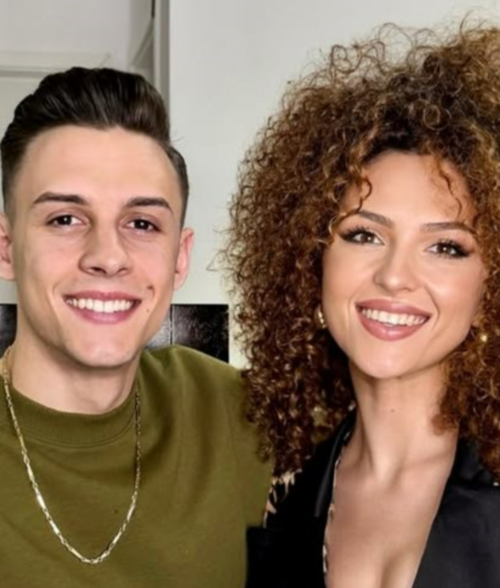 În ce ipostază s-au afișat Giuly și Robert de 1 Decembrie. Cum a surprins-o fostul concurent de la „Casa Iubirii” la parada militară